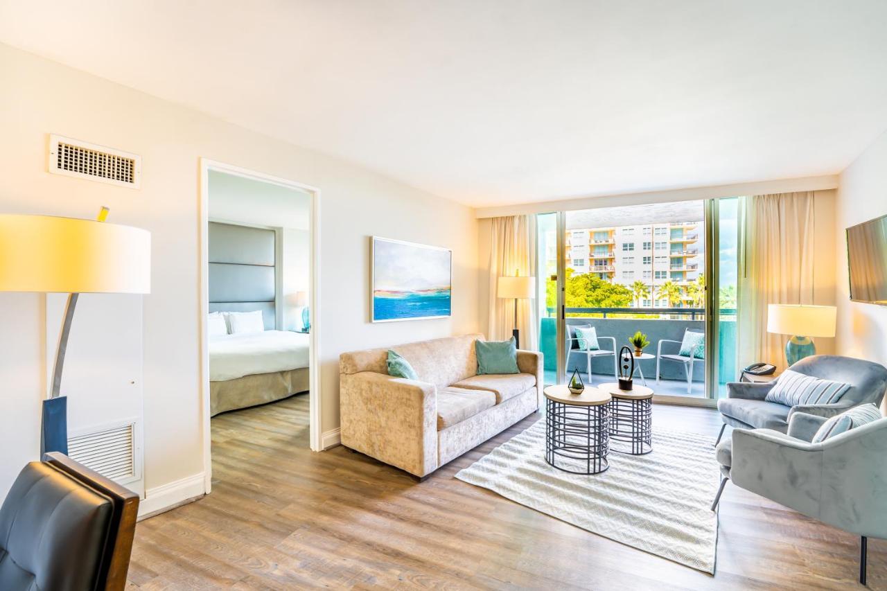 Waterview Condo- Spacious 2 Bedroom - Central - Steps To Beach Fort Lauderdale Exterior photo